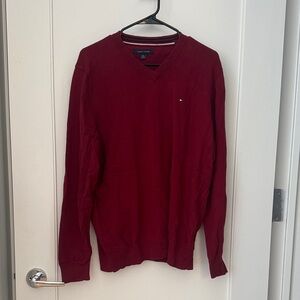 Tommy Hilfiger Men's V-Neck Sweater in Deep Red